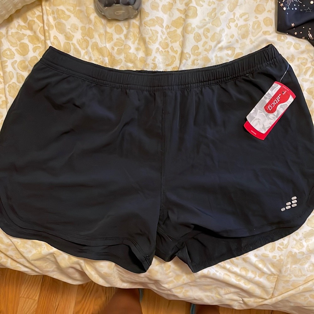 NWT athletic shorts size L